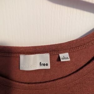 Aritzia Wilfred Free Short Sleeve T-Shirt